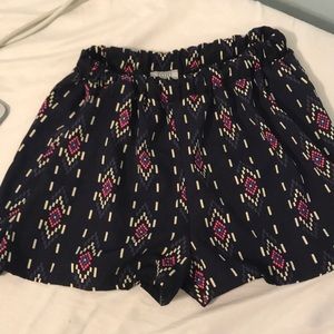 Tobi patterned flowy shorts!